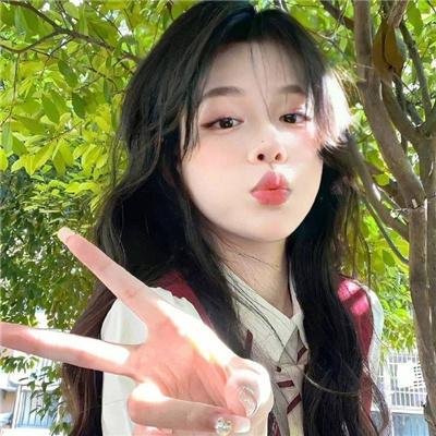 等爱的女神